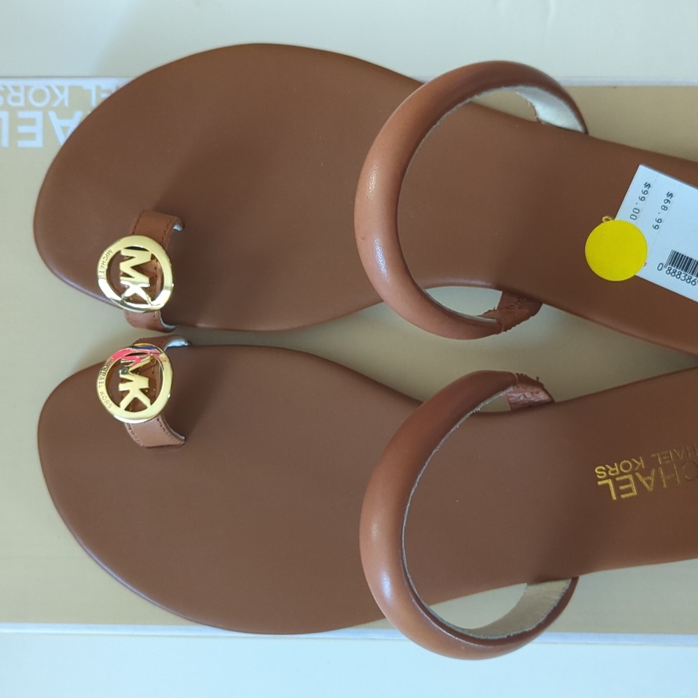 NWT Michael Kors Toe Sandals - Picture 3 of 4